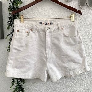 - Vintage CB white high waist denim shorts